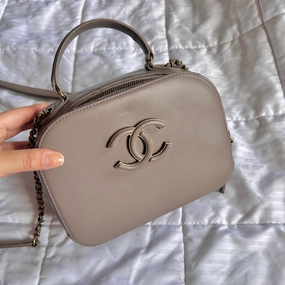 Chanel Coco Curve Vanity Case